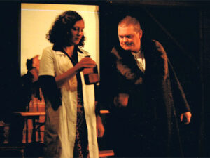 Herr Puntila und die Apothekerin © OVTP