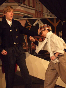 Oliver wird überall ausgebeutet. © OVTP / gp