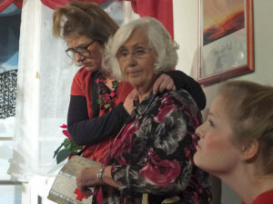 Bei so oana Verwandtschaft braucht Mamy keine Feinde mehr. © OVTP / gp