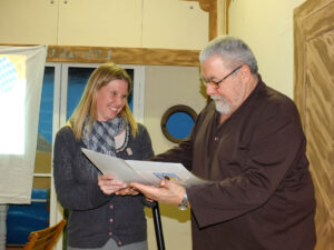 Rainer Hofmann - der doppelte Jubilar: 40 Jahre Mitglied und 300 Aufführungen; jedoch aufgeregt wie am ersten Tag. - © OVTP / gp