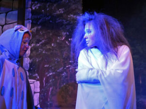 Das kleine Gespenst mit seinem besten Freund UHU Schuhu - © OVTP / gp