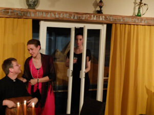 Was führt die eifersüchtige Jacqueline eigentlich im Schilde? - © OVTP / gp