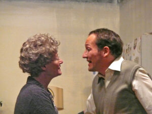 Irgendwann muss das Theater ja ein Ende haben: Herbert versucht seiner Mutter beizubringen, dass er nicht weiter Medizin studieren wird. © OVTP / gp