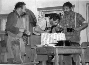 A. Ziegler, P. Heitmeier, L. Sailer in "Die drei Eisbären" (1989) © OVTP