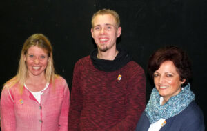 Die Vorständin (li.) freut sich über die Neuzugänge Stefan Bader und Claudia Allnoch. Wieder in den aktiven Stand erhoben wurde Helga Ziegler (nicht im Bild) © OVTP / gp