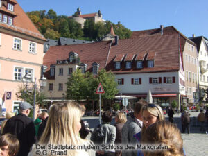 Der Kulmbacher Stadtplatz mit dem Schloss des Markgrafen © G. Prantl / OVTP