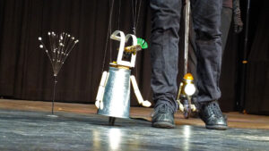 "Zusammenstoß" - Marionettentheater Kleine Spiel München © G. Prantl / OVTP