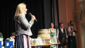 Begrüßung durch Vorstand Frau Herdrich ©gp/ovtp