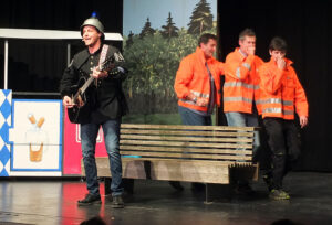 3. Bürgermeister Wiggal mit einem Loblied auf Elke und ihre Politik. ©gp/ovtp