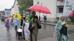 Die Oberlandlerzeitreise: Die 2000er Jahre der 50er Jahre-Homage "Wob-baba-luba" und dem "Urmel" © G. Prantl / OVTP