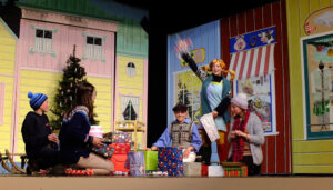 Pippi plündert den Weihnachtsbaum